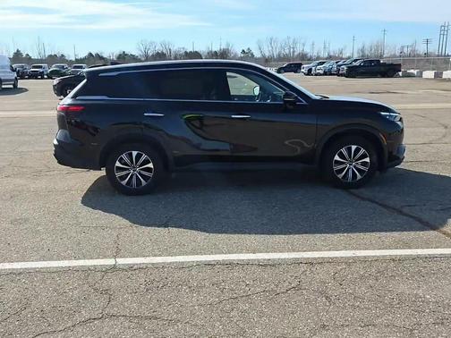 2024 INFINITI QX60 Pure