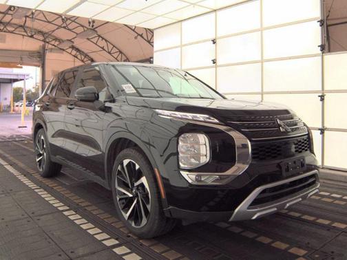 2024 Mitsubishi Outlander SE Black Edition S-AWC