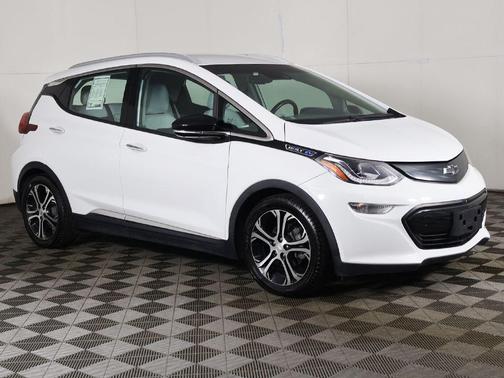 Summit White 2017 Chevrolet Bolt EV Premier