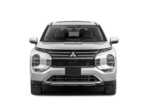 Labrador Black Pearl 2026 Mitsubishi Outlander SE