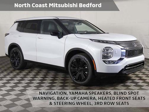 White Diamond 2026 Mitsubishi Outlander LE S-AWC