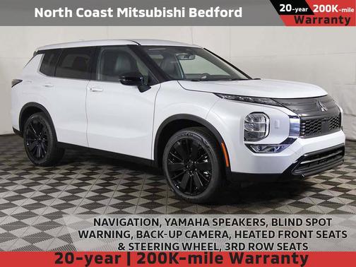 White Diamond 2026 Mitsubishi Outlander LE S-AWC