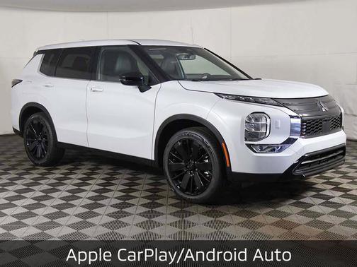 White Diamond 2026 Mitsubishi Outlander LE S-AWC