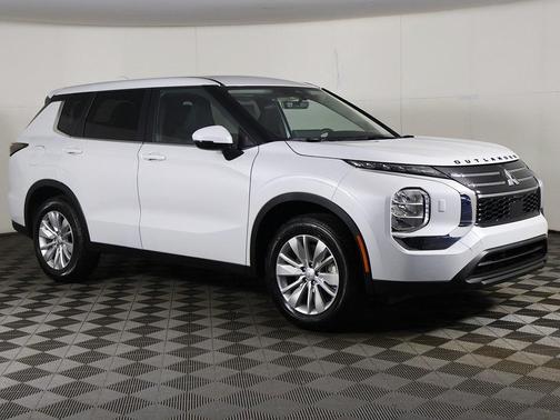 2025 Mitsubishi Outlander ES 2.5 S-AWC