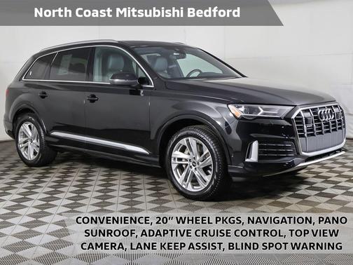 Mythos Black Metallic 2023 Audi Q7 45 Premium