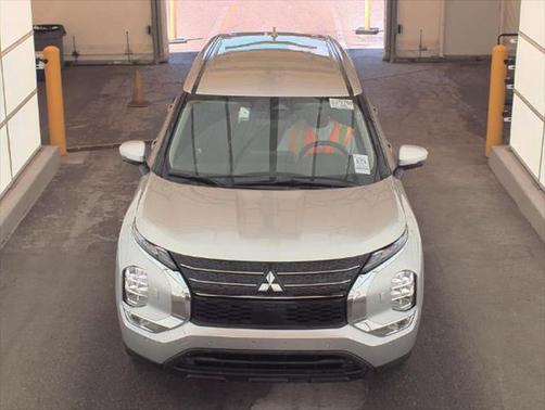 2023 Mitsubishi Outlander PHEV SE S-AWC