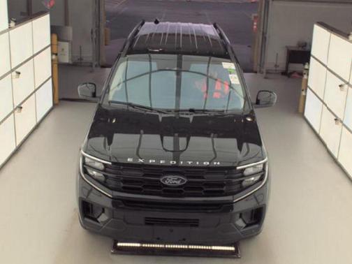 2025 Ford Expedition Max Active 4x4