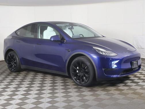 Deep Blue Metallic 2022 Tesla Model Y Long Range Dual Motor All-Wheel Drive