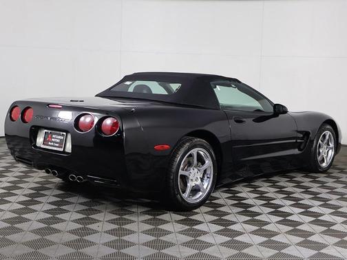 2002 Chevrolet Corvette Base