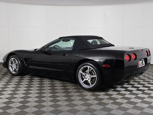 2002 Chevrolet Corvette Base