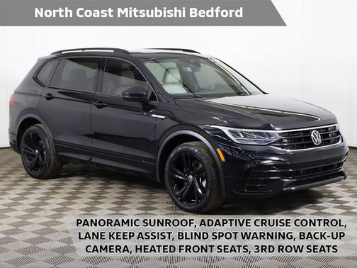 Deep Black 2023 Volkswagen Tiguan 2.0T SE R-Line Black