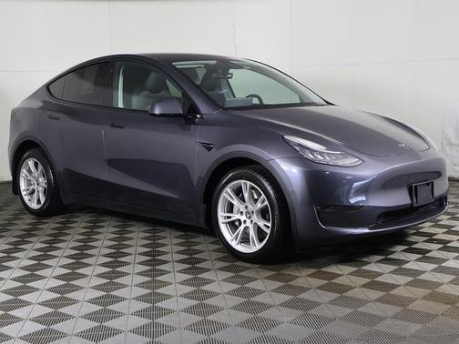 2022 Tesla Model Y Long Range Dual Motor All-Wheel Drive