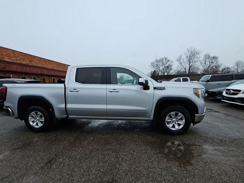 2022 GMC Sierra 1500 SLE