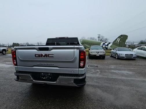2022 GMC Sierra 1500 SLE
