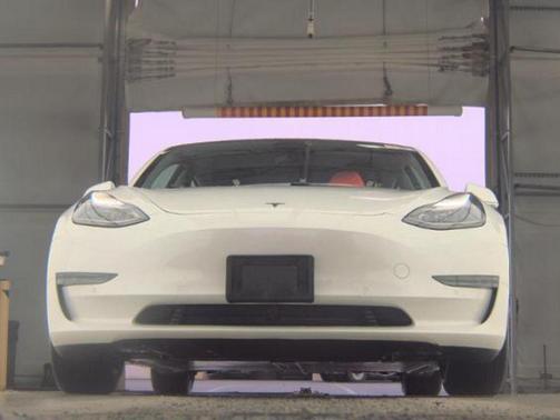2019 Tesla Model 3 Mid Range