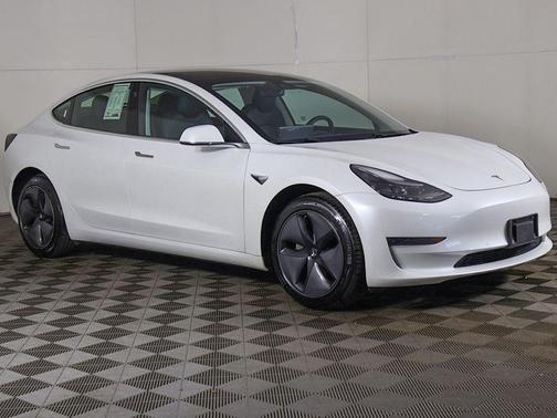 Pearl White Multi-Coat 2019 Tesla Model 3 Standard Range Plus