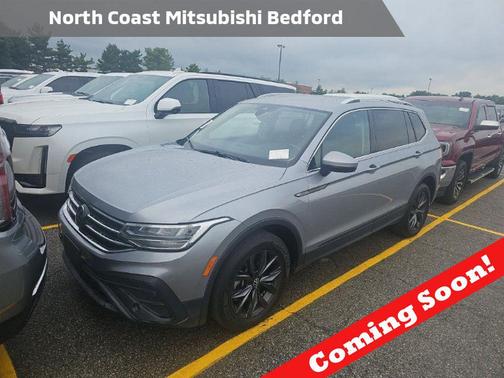 Silver Metallic 2022 Volkswagen Tiguan 2.0T SE 4MOTION