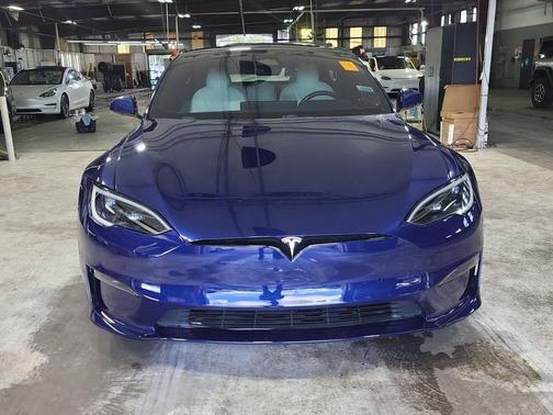 2023 Tesla Model S Plaid