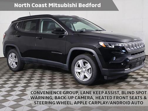 Diamond Black Crystal Pearlcoat 2022 Jeep Compass Latitude