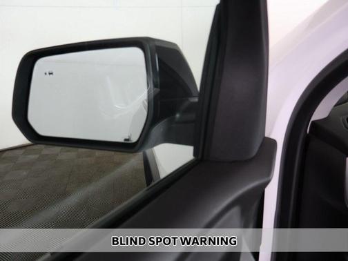 Summit White 2023 GMC Acadia AWD SLT