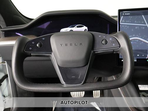 Pearl White Multi-Coat 2023 Tesla Model S Base