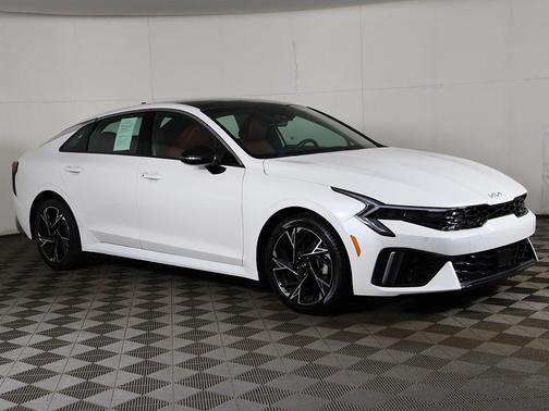 Snow White Pearl 2025 Kia K5 GT-Line