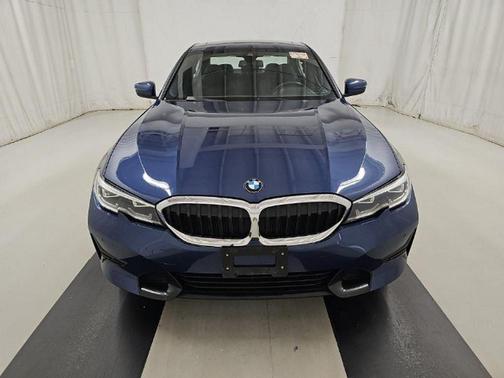 2022 BMW 330 xDrive