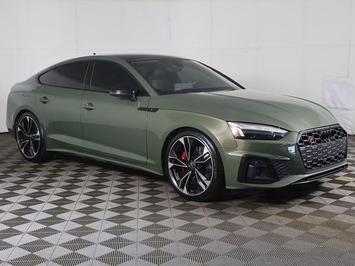 District Green Metallic 2022 Audi S5 Premium Plus TFSI quattro Tiptronic