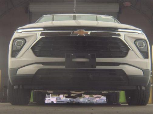 Summit White 2025 Chevrolet Trailblazer LT