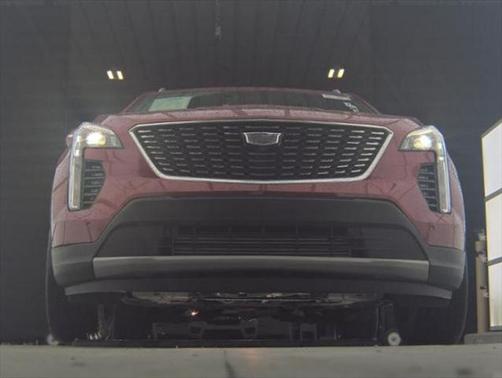 2022 Cadillac XT4 Premium Luxury