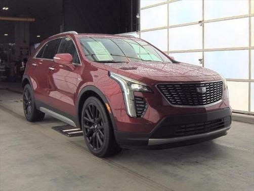 2022 Cadillac XT4 Premium Luxury