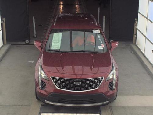 2022 Cadillac XT4 Premium Luxury