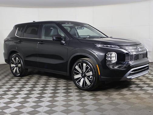 Black Diamond 2026 Mitsubishi Outlander SE