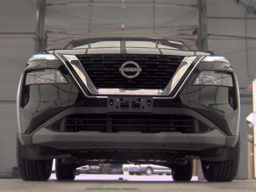 Super Black 2023 Nissan Rogue S