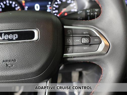 Diamond Black Crystal Pearlcoat 2024 Jeep Compass Trailhawk