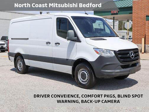 White 2019 Mercedes-Benz Sprinter 1500 Standard Roof I4
