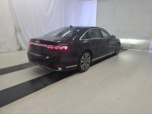 2023 Audi A8 L 55 TFSI quattro Tiptronic