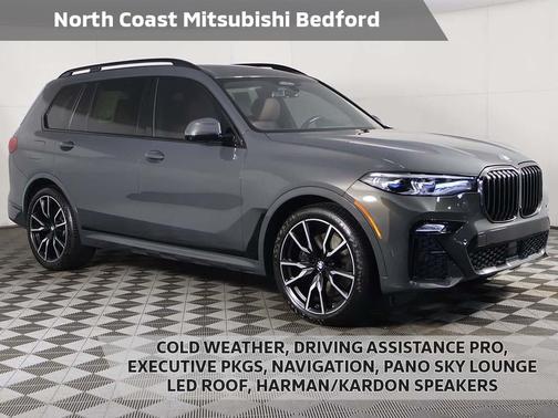 2022 BMW X7 M50i