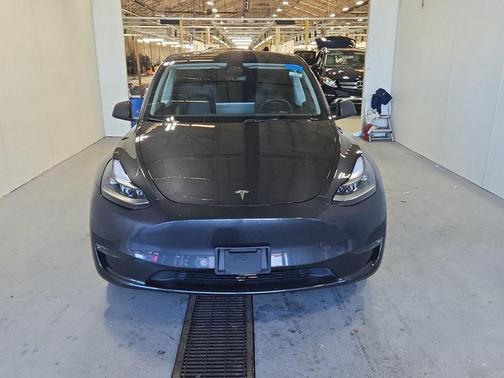 2024 Tesla Model Y Long Range Dual Motor All-Wheel Drive