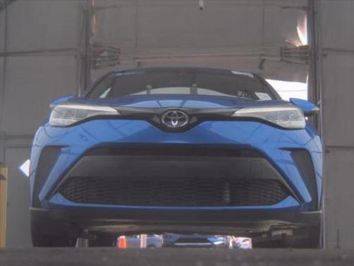 2021 Toyota C-HR XLE