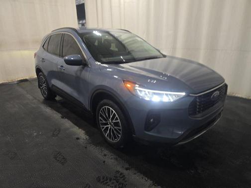 2024 Ford Escape PHEV SE