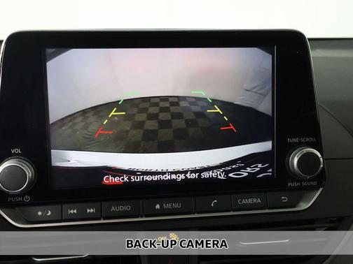 Pearl White Tricoat 2025 Nissan Altima SR FWD