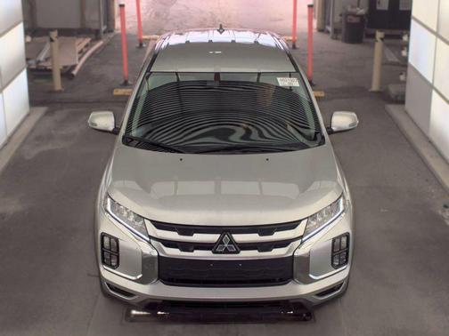 Alloy Silver Metallic 2025 Mitsubishi Outlander Sport SE