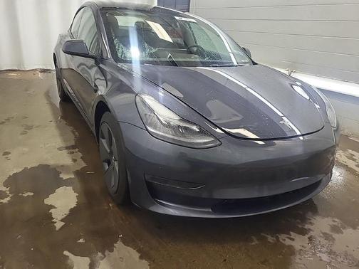 2023 Tesla Model 3 Standard Range