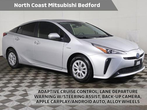 Classic Silver Metallic 2021 Toyota Prius L