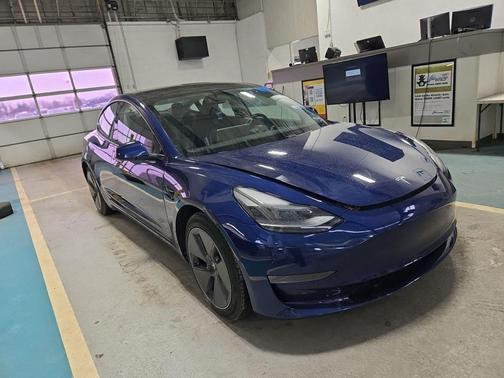 2021 Tesla Model 3 Standard Range Plus