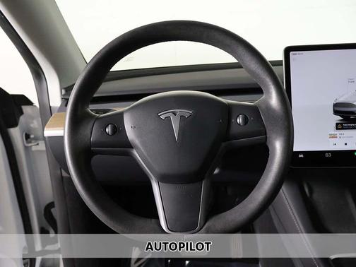 Pearl White Multi-Coat 2023 Tesla Model Y Long Range Dual Motor All-Wheel Drive