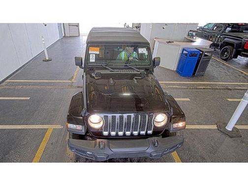 2023 Jeep Wrangler 4-Door Sahara 4x4