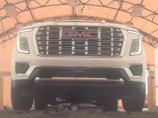 Summit White 2025 GMC Yukon Denali