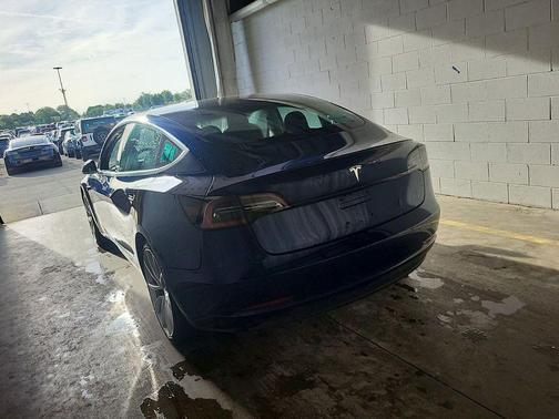 Deep Blue Metallic 2018 Tesla Model 3 Performance
